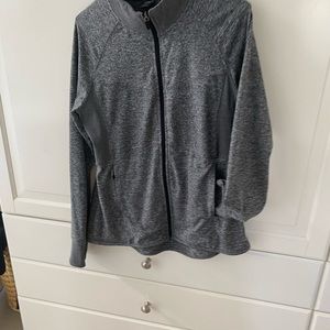 Workout jacket. Pockets, zippers, thumb slits